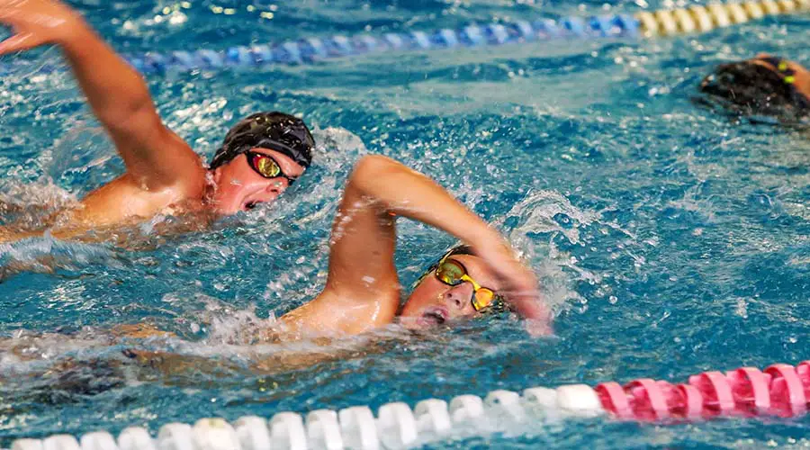 Natación: historia, eventos, estilos, reglas y curiosidades 2 carreras de natación