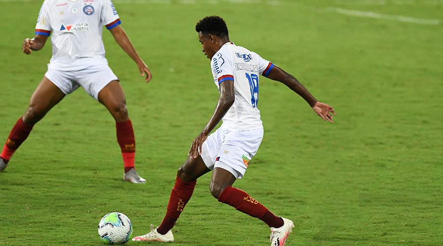 Eric Ramires centrocampista de Brasil
