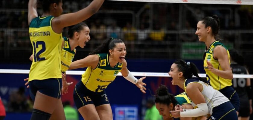 Vôlei feminino vence Japão