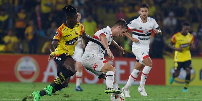 São Paulo x Barcelona-EQU se enfrentam pela Libertadores