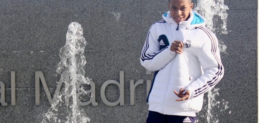 Mbappé foi anunciado como reforço do Real Madird