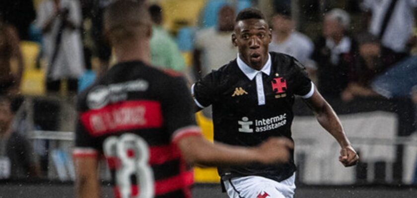 Vasco x Flamengo se enfrentam pelo Brasileirão