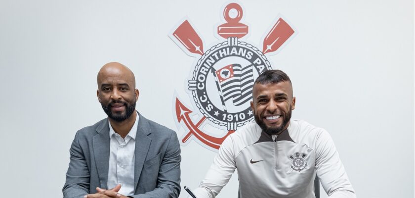 Corinthians anuncia hoje a contratação de Alex Santana