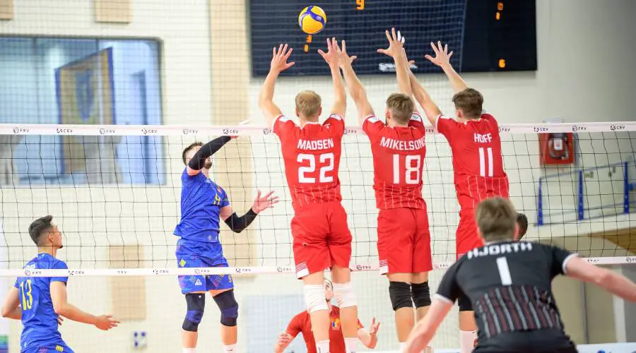 Voleibol: historia, posiciones, normas de juego y puntuación 7 bloqueo voleibol
