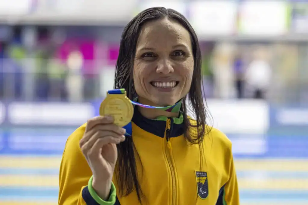 Carol Santiago: all about Brazil's multi-champion swimmer at the Paralympic Games 2 O atributo alt desta imagem está vazio. O nome do arquivo é Carol-Santiago.jpg