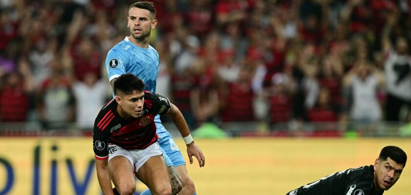 Bolivar e Flamengo fazem duelo decisivo pelas oitavas de final da Libertadores