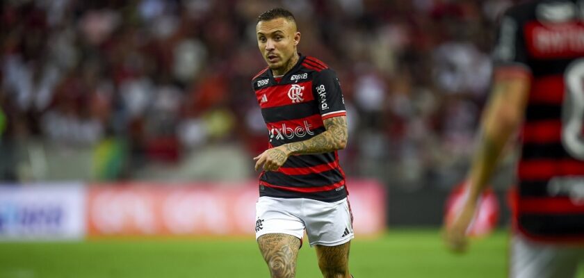 Cebolinha sofre grave lesão em jogo do Flamengo