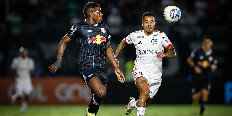 Flamengo x Red Bull Bragantino se enfrentam no Maracanã