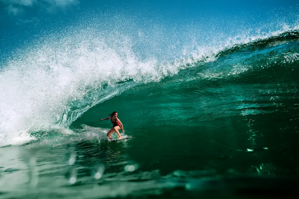 Top 20 female surfers in the world today 4 20 melhores surfistas mulheres do mundo da atualidade