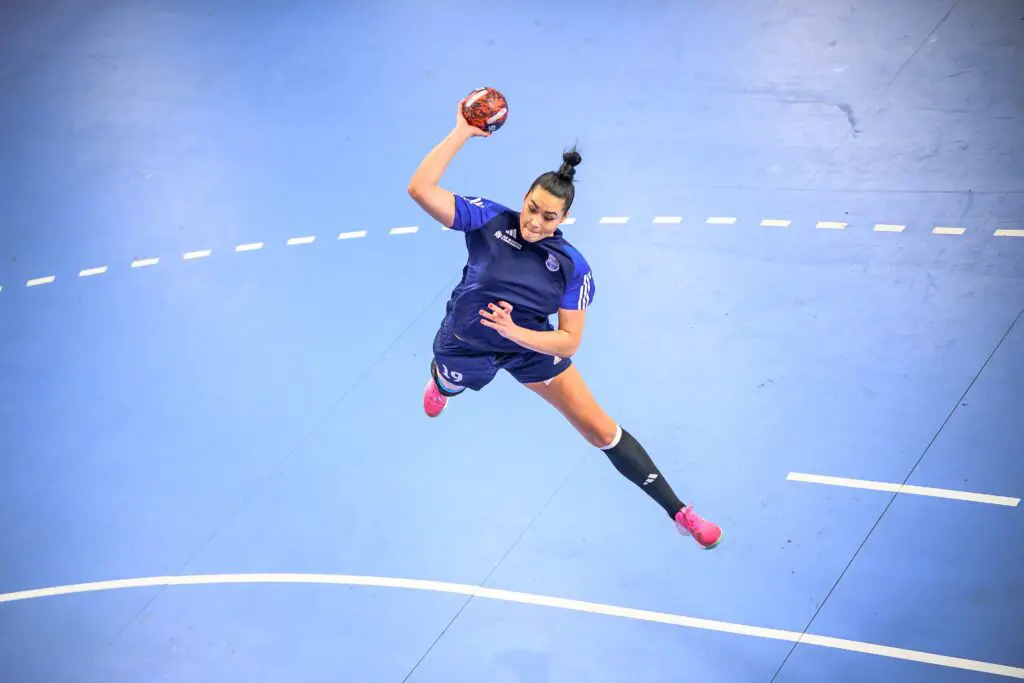 Meet the best female Handball wingers in the world today 2 best female handball wingers in the world today