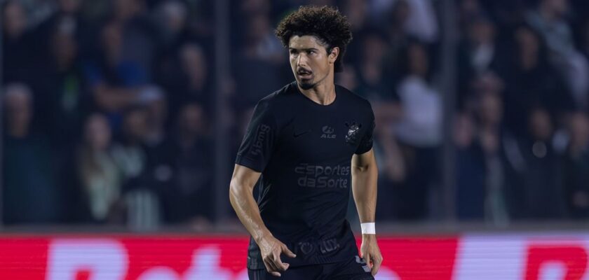 André Ramalho fez o gol decisivo da classificação do Corinthians na Copa do Brasil