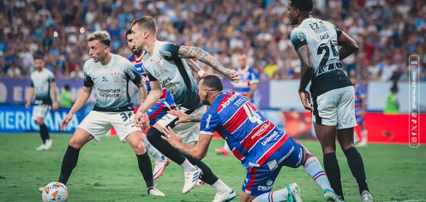 Corinthians e Fortaleza medem forças pela Sul-Americana