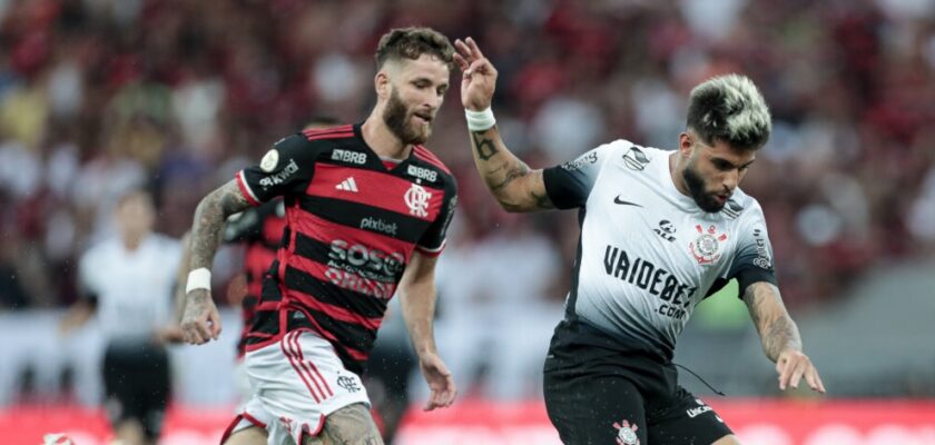 Corinthians e Flamengo medem forças pelo Brasileirão