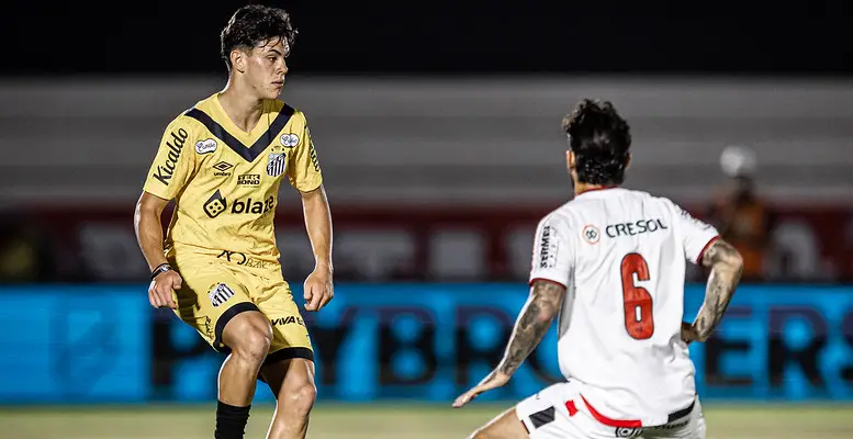 JP Chermont foi titular em Botafogo-SP x Santos