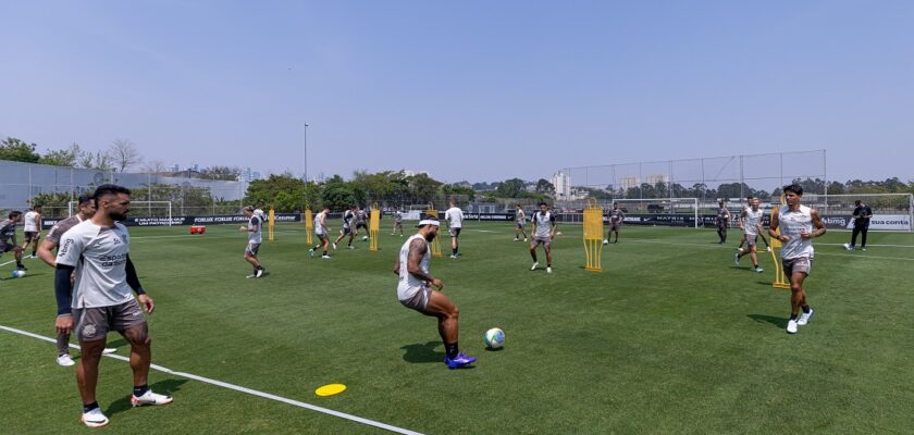 Corinthians treina para encarar o SPFC