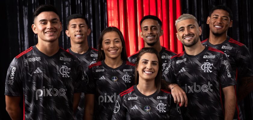 Flamengo apresenta novo uniforme