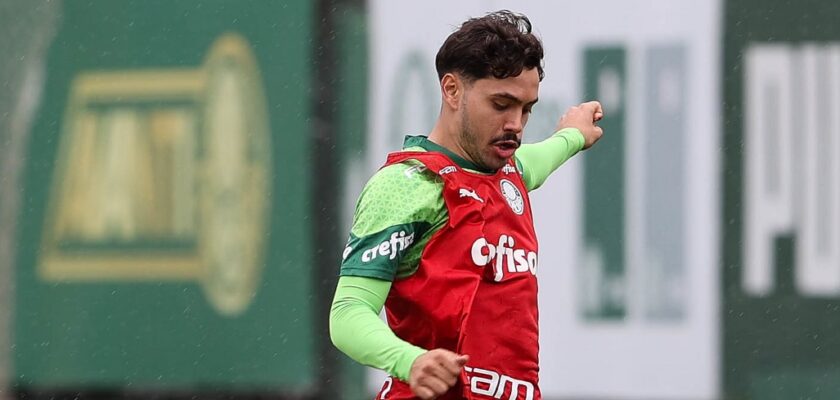 Maurício treinou com grupo do Palmeiras pela primeira vez após se recuperar de lesão