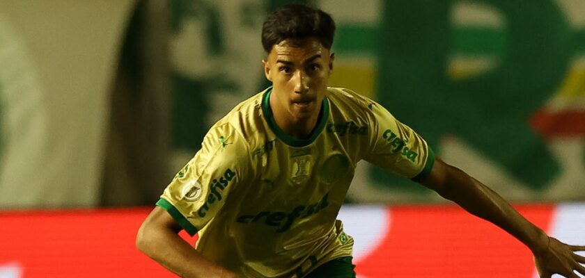 Vitor Reis comemorou fase do Palmeiras